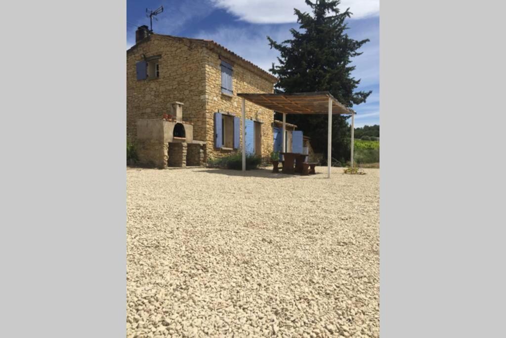 Villa Cabanon de charme en plein coeur des vignes à Pertuis Extérieur photo